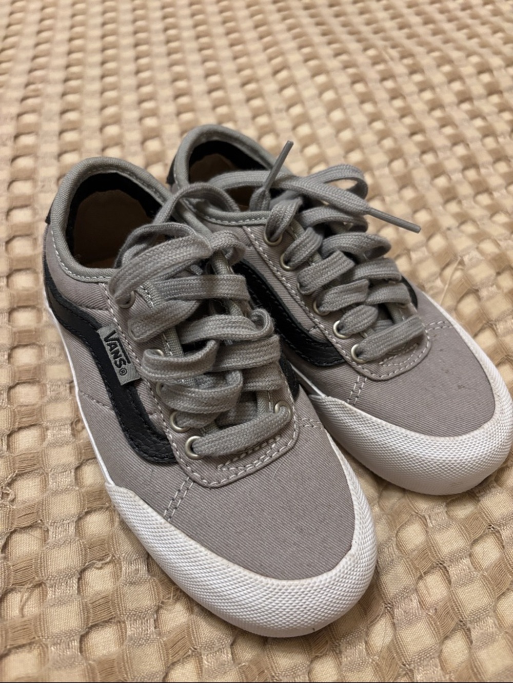 Vans Pro Canvas Low-Top Sneakers with Black Side Stripe